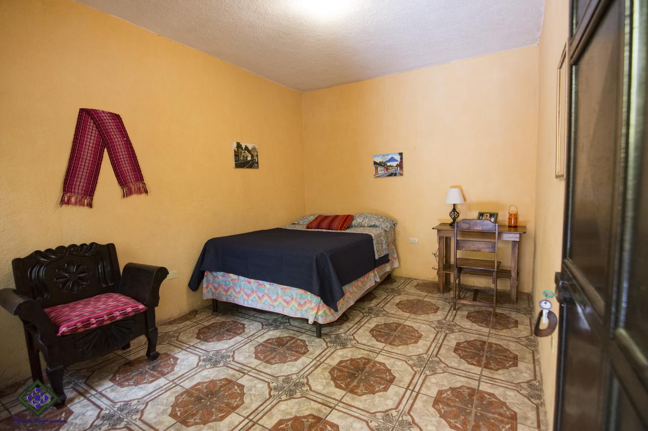 Maison Bougainvillea Antigua Exterior photo